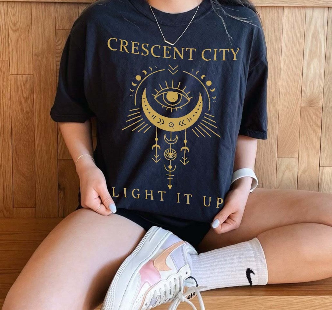 Comfort Colors Crescent City, Minimal Bookish Merch, Light It Up, Bryce Quinlan, Book Lover, Sarah J Maas Shirt