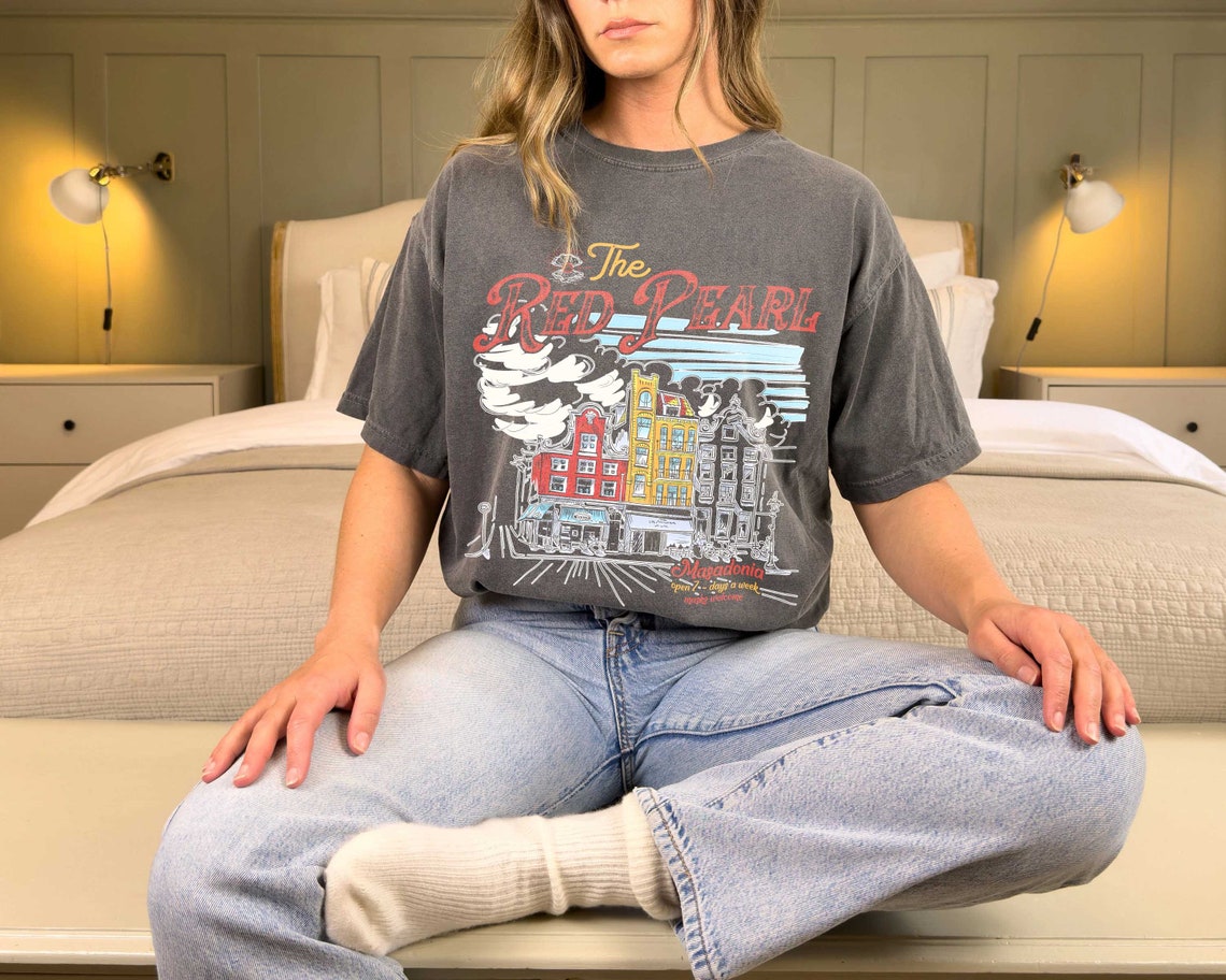 FBAA the Red Pearl Comfort Color Shirt, From Blood and Ash, Casteel Da'neer, Poppy Balfour, JLA Bookish Gift, Masadonia Solis Atlania Gift