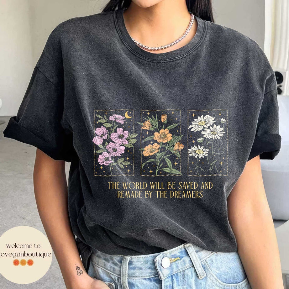 Throne of Glass Comfort Color Shirt, the World Will Be Saved and Remade by the Dreamers Shirt, Sarah J Maas Shirt, Aelin Quote Shirt, SJM