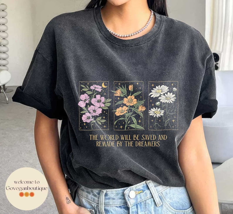 Throne Of Glass Comfort Color Shirt, The World Will Be Saved And Remade By The Dreamers Shirt, Sarah J Maas Shirt, Aelin Quote Shirt, SJM