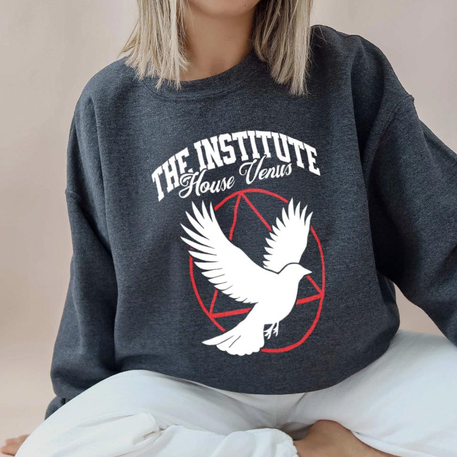 Red Rising Hoodie, the Institute, House Venus, Howler Shirt, Sevro, Omnis Vir Lupus,