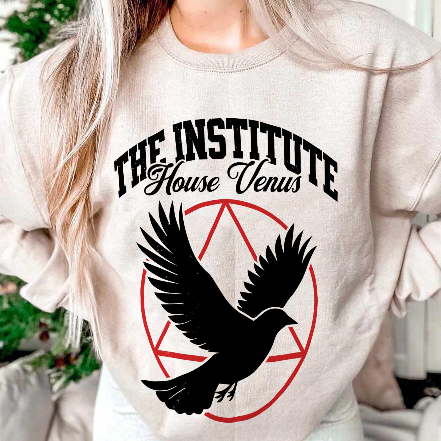 Red Rising Hoodie, the Institute, House Venus, Howler Shirt, Sevro, Omnis Vir Lupus,